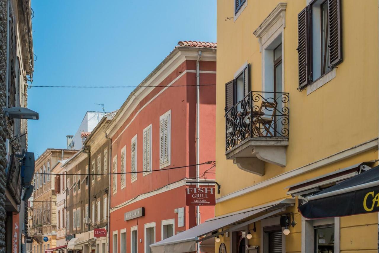 Leona Deluxe Apartments Pula Zewnętrze zdjęcie