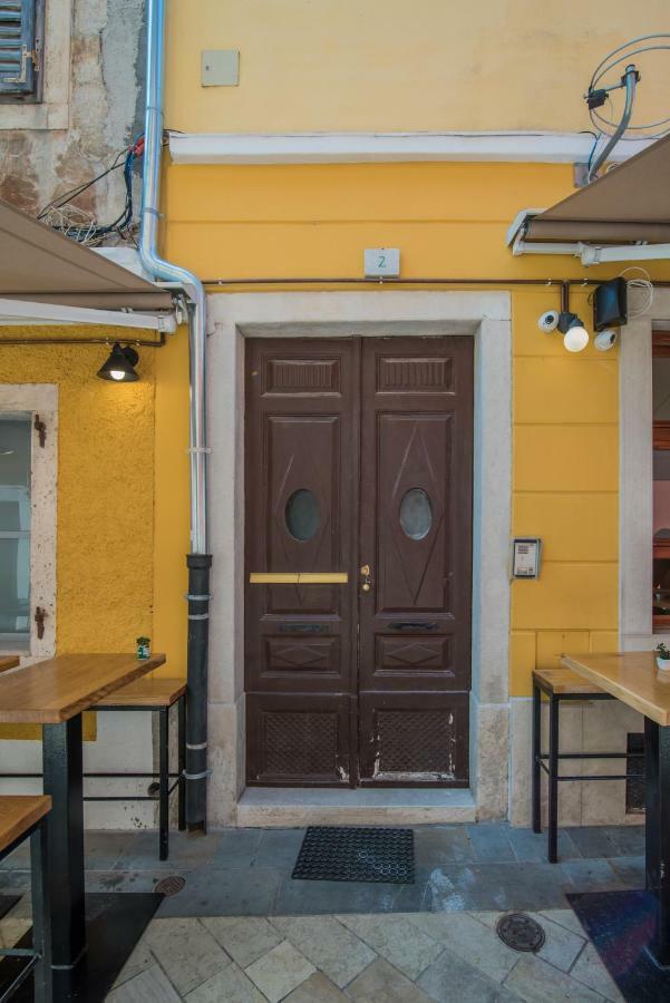 Leona Deluxe Apartments Pula Zewnętrze zdjęcie